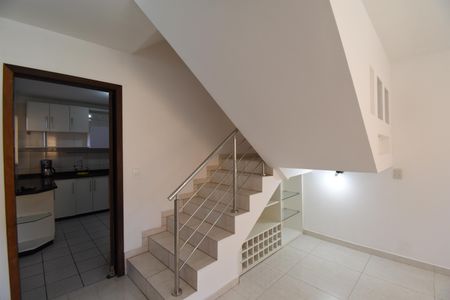 Casa de condomínio para alugar com 210m², 3 quartos e 2 vagasSala 2