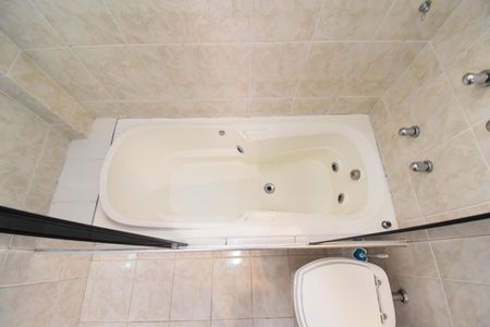 Casa de condomínio para alugar com 210m², 3 quartos e 2 vagasBanheiro da Suíte