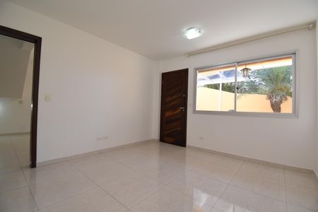 Casa de condomínio para alugar com 210m², 3 quartos e 2 vagasSala