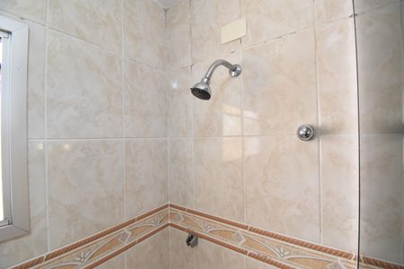 Casa de condomínio para alugar com 210m², 3 quartos e 2 vagasBanheiro da Suíte