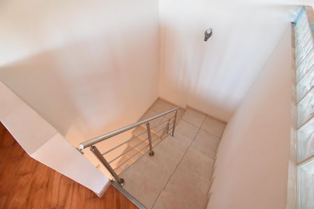 Casa de condomínio para alugar com 210m², 3 quartos e 2 vagasCorredor/Escadas