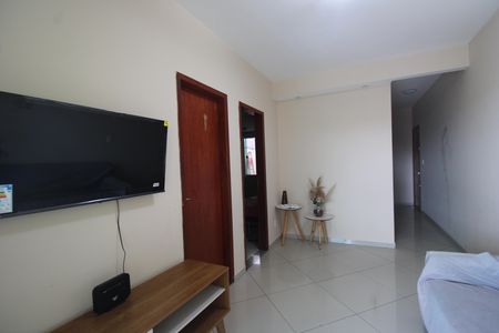 Apartamento à venda com 77m², 2 quartos e 1 vagaSala