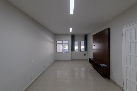 Sala de casa para alugar com 3 quartos, 137m² em Jardim Santa Maria, São Paulo