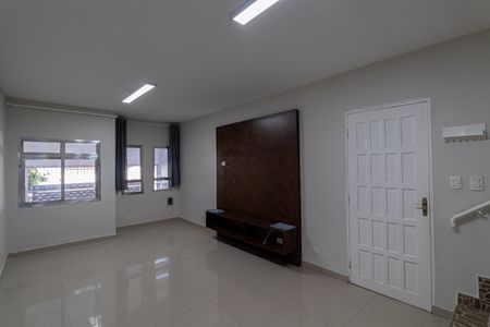 Sala de casa para alugar com 3 quartos, 137m² em Jardim Santa Maria, São Paulo
