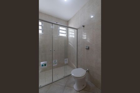 Casa à venda com 137m², 3 quartos e 2 vagasBanheiro social