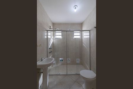 Casa à venda com 137m², 3 quartos e 2 vagasBanheiro social