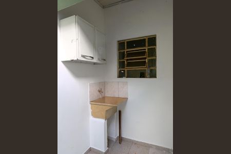 Casa para alugar com 44m², 1 quarto e sem vaga Casa para alugar com 44m², 1 quarto e sem vagaLavanderia