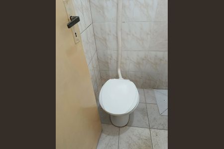 Banheiro de casa para alugar com 1 quarto, 44m² em Vila Madalena, São Paulo