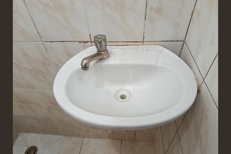 Banheiro de casa para alugar com 1 quarto, 44m² em Vila Madalena, São Paulo