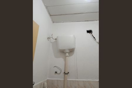 Casa para alugar com 44m², 1 quarto e sem vaga Casa para alugar com 44m², 1 quarto e sem vagaBanheiro