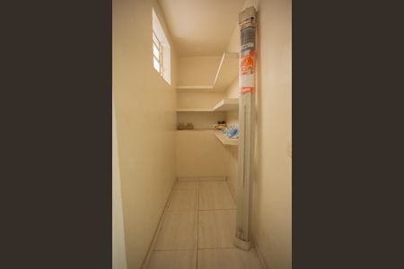 Casa para alugar com 300m², 3 quartos e 2 vagasDespensa