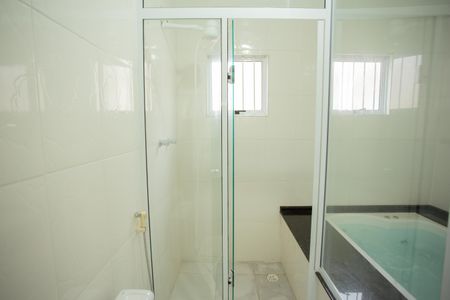 Casa para alugar com 300m², 3 quartos e 2 vagasBanheiro da Suíte 2