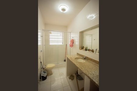 Casa para alugar com 300m², 3 quartos e 2 vagasBanheiro Social