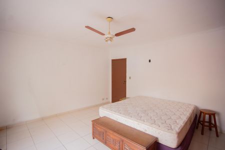 Casa para alugar com 300m², 3 quartos e 2 vagasSuíte