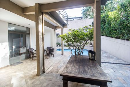 Casa de condomínio à venda com 380m², 4 quartos e 4 vagasÁrea gourmet