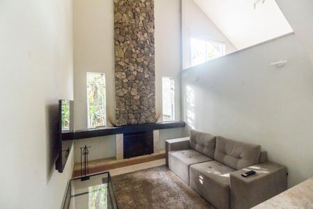 Casa de condomínio à venda com 380m², 4 quartos e 4 vagasSala