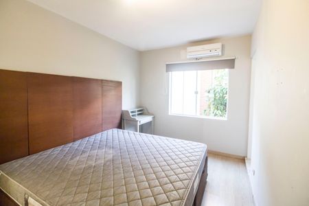 Casa de condomínio à venda com 380m², 4 quartos e 4 vagasSuíte 4