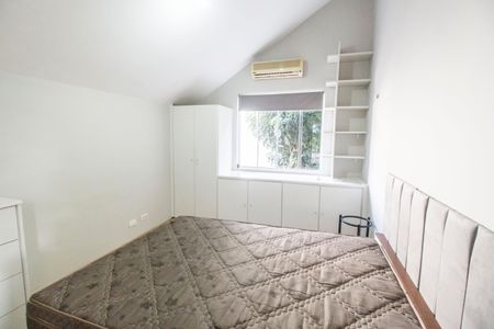 Casa de condomínio à venda com 380m², 4 quartos e 4 vagasSuíte 1