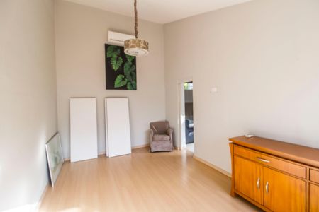 Casa de condomínio à venda com 380m², 4 quartos e 4 vagasSuíte 2