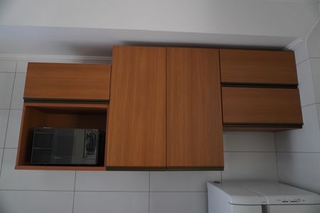 Cozinha de casa de condomínio para alugar com 1 quarto, 37m² em Vila Carmosina, São Paulo