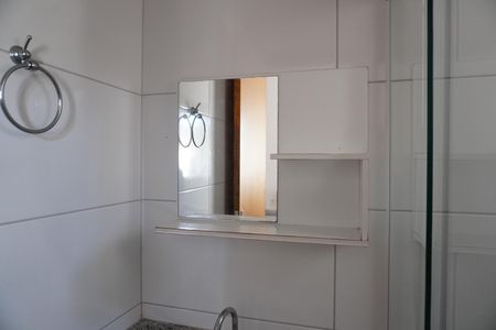 Casa de condomínio para alugar com 37m², 1 quarto e sem vagaBanheiro social