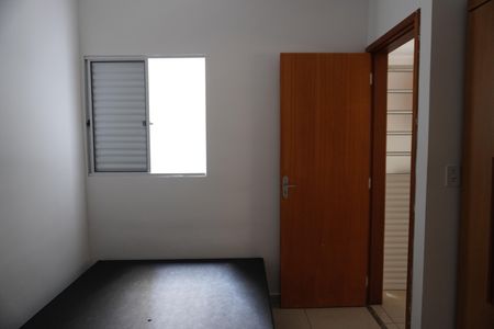Casa de condomínio para alugar com 37m², 1 quarto e sem vagaQuarto