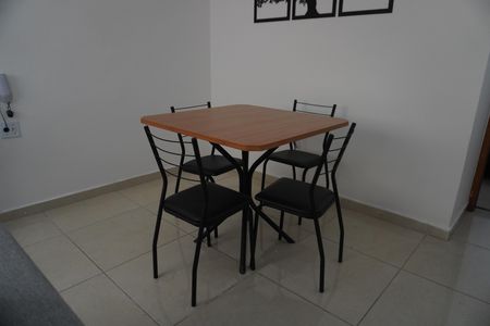 Casa de condomínio para alugar com 37m², 1 quarto e sem vagaCopa