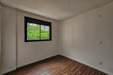 Apartamento à venda com 82m², 3 quartos e 2 vagasSuíte
