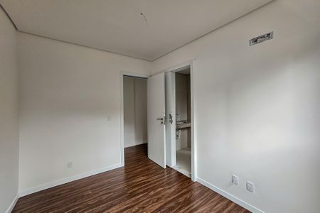 Apartamento à venda com 82m², 3 quartos e 2 vagasSemi Suíte 1