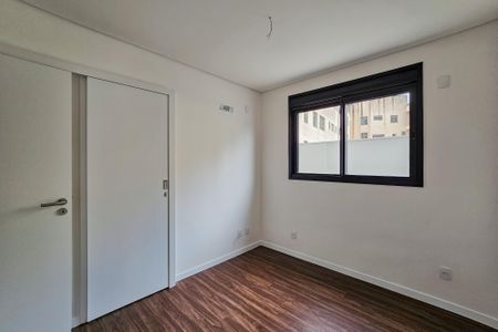 Apartamento à venda com 138m², 3 quartos e 2 vagasQuarto 2