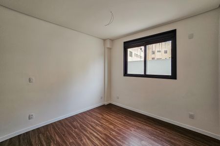 Apartamento à venda com 138m², 3 quartos e 2 vagasSuíte