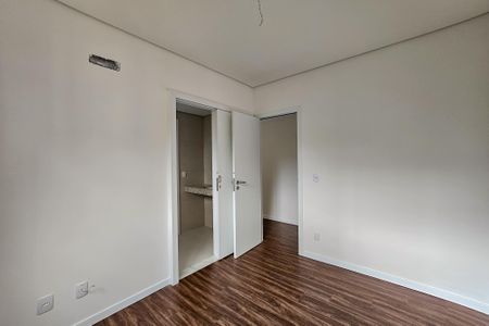 Apartamento à venda com 163m², 3 quartos e 2 vagasSemi Suíte 2