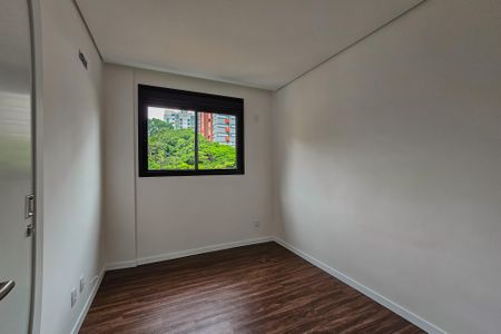 Apartamento à venda com 163m², 3 quartos e 2 vagasSemi Suíte 1