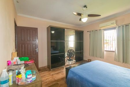 Casa à venda com 230m², 4 quartos e 1 vaga Casa à venda com 230m², 4 quartos e 1 vagaQuarto 1 - Suíte