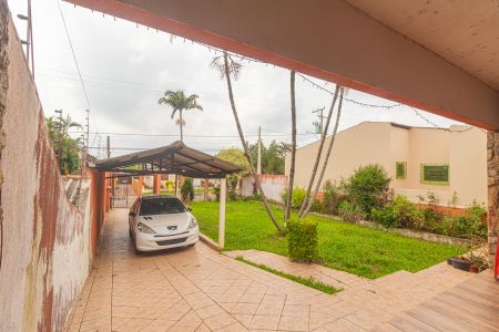 Casa à venda com 230m², 4 quartos e 1 vaga Casa à venda com 230m², 4 quartos e 1 vagaGaragem