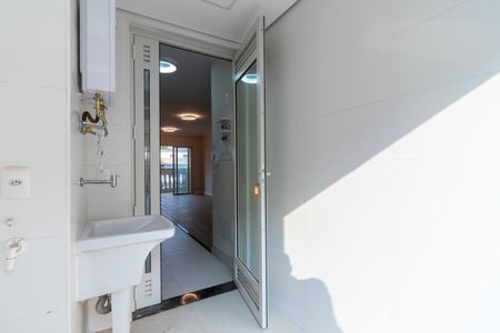 Apartamento para alugar com 106m², 2 quartos e 1 vagaÁrea de Serviço