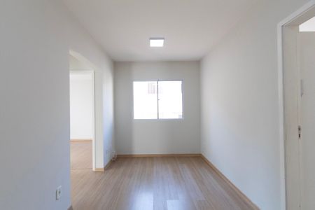 Sala  de apartamento para alugar com 2 quartos, 48m² em Parque Manchester, Sorocaba
