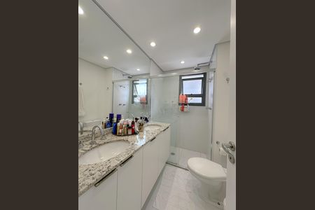 Apartamento à venda com 150m², 3 quartos e 2 vagasBanheiro Suíte 2