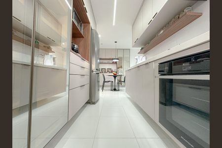 Apartamento à venda com 150m², 3 quartos e 2 vagasCozinha