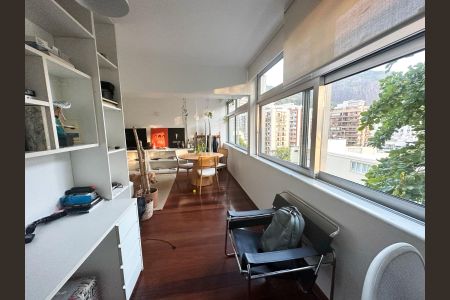 Apartamento à venda com 80m², 2 quartos e 1 vaga