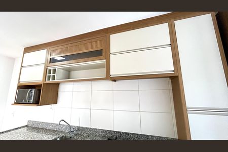 Apartamento à venda com 75m², 3 quartos e 2 vagas Apartamento à venda com 75m², 3 quartos e 2 vagasCozinha