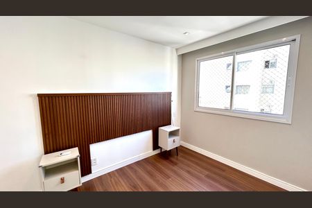 Apartamento à venda com 75m², 3 quartos e 2 vagas Apartamento à venda com 75m², 3 quartos e 2 vagasSuíte