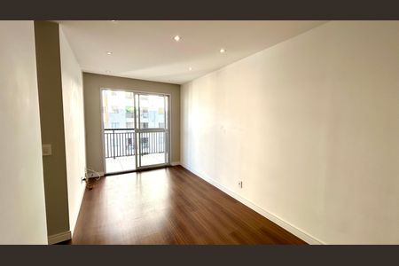 Sala de apartamento para alugar com 3 quartos, 75m² em Picanço, Guarulhos