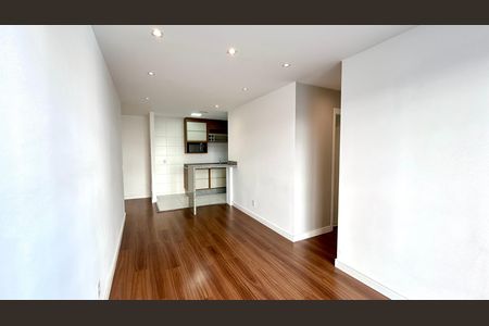 Sala de apartamento para alugar com 3 quartos, 75m² em Picanço, Guarulhos