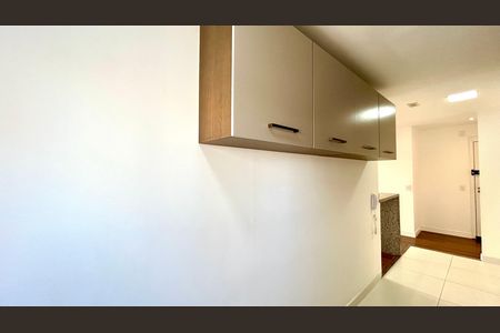Apartamento à venda com 75m², 3 quartos e 2 vagas Apartamento à venda com 75m², 3 quartos e 2 vagasÁrea de Serviço