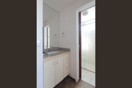 Apartamento para alugar com 120m², 3 quartos e 2 vagasBanheiro Social