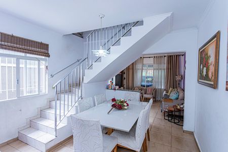 Casa à venda com 142m², 3 quartos e 2 vagasCopa
