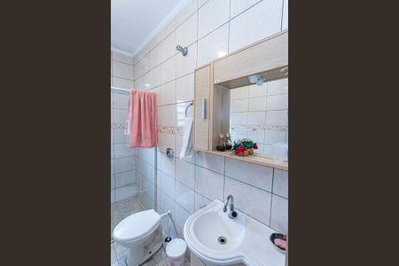 Casa à venda com 142m², 3 quartos e 2 vagasBanheiro social