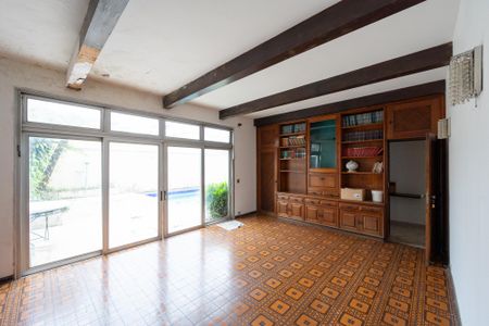 Casa à venda com 800m², 3 quartos e 3 vagas Casa à venda com 800m², 3 quartos e 3 vagasSala 2