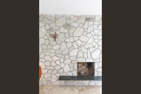 Casa à venda com 800m², 3 quartos e 3 vagas Casa à venda com 800m², 3 quartos e 3 vagasSala 1